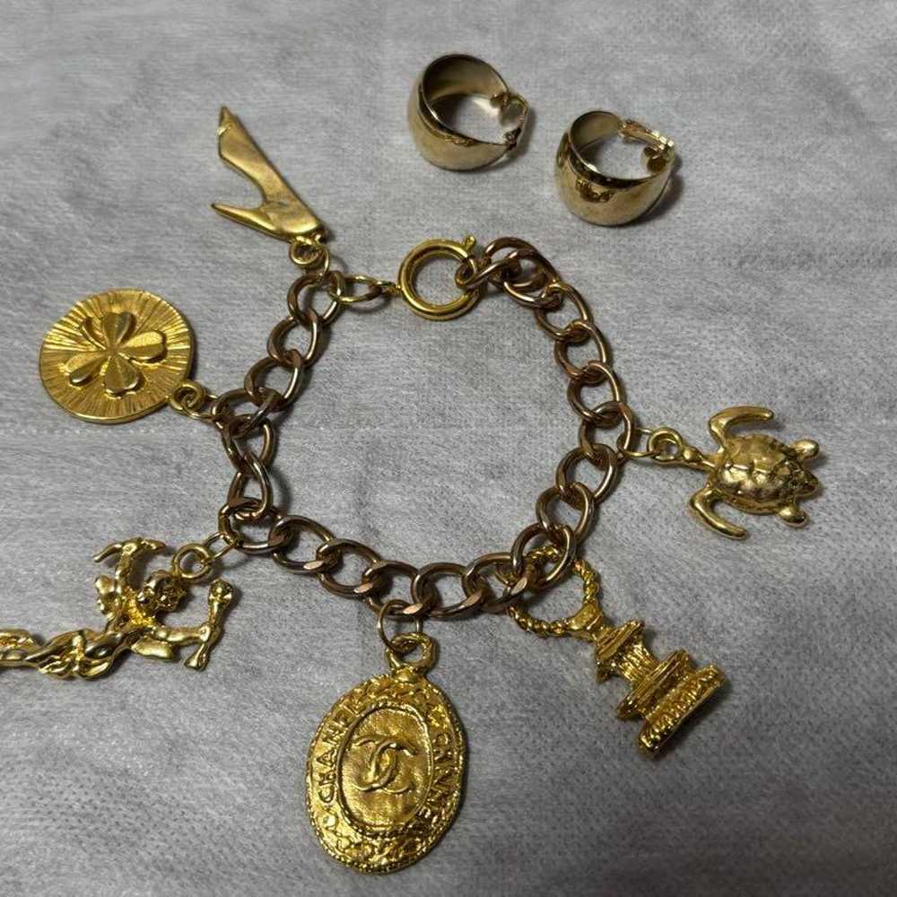 Vintage Old CHANEL Charm Bracelet - image 2