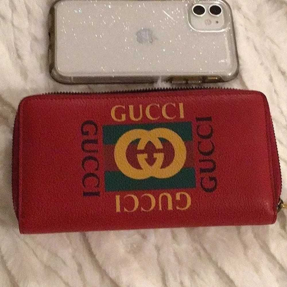 Authentic Gucci Print leather zip around - image 6