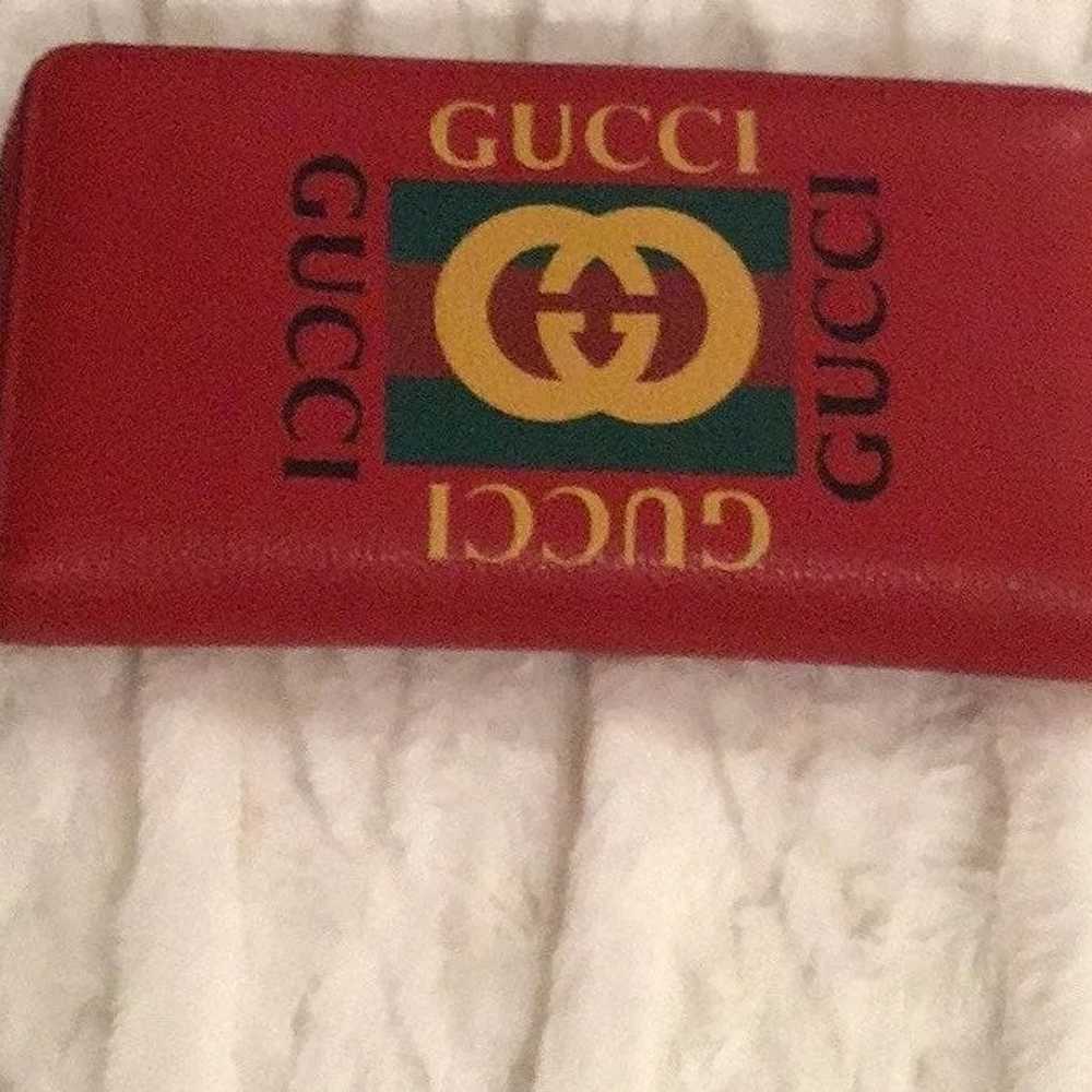 Authentic Gucci Print leather zip around - image 9