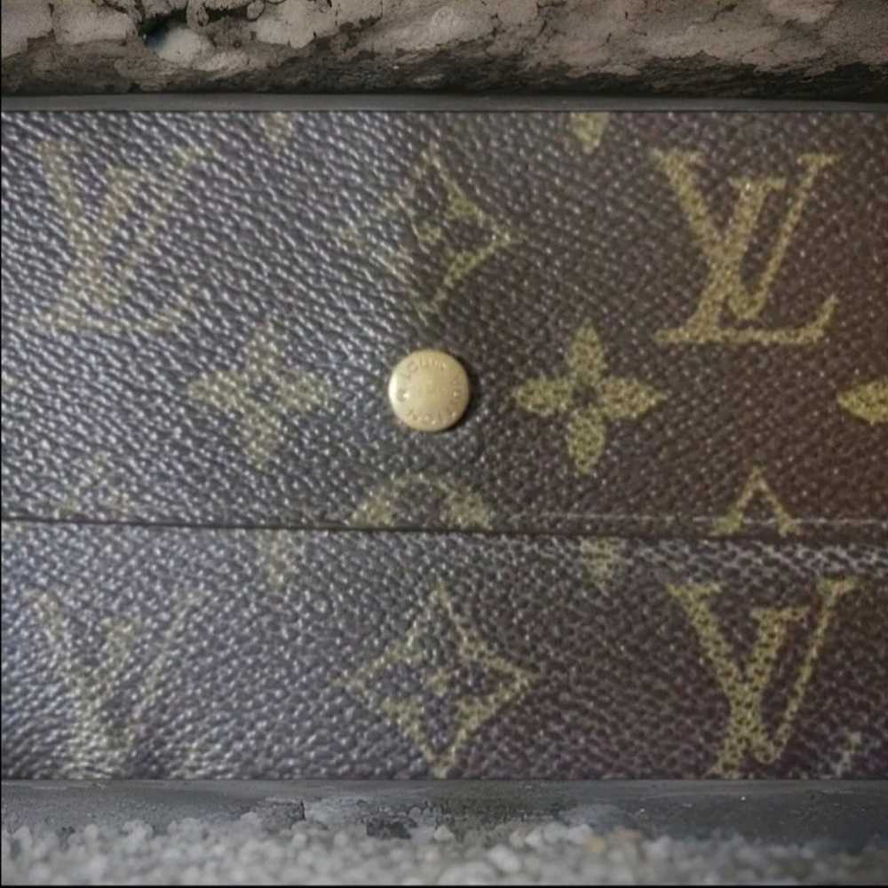 Classic LOUIS VUITTON France Wallet Monogram Sara… - image 5