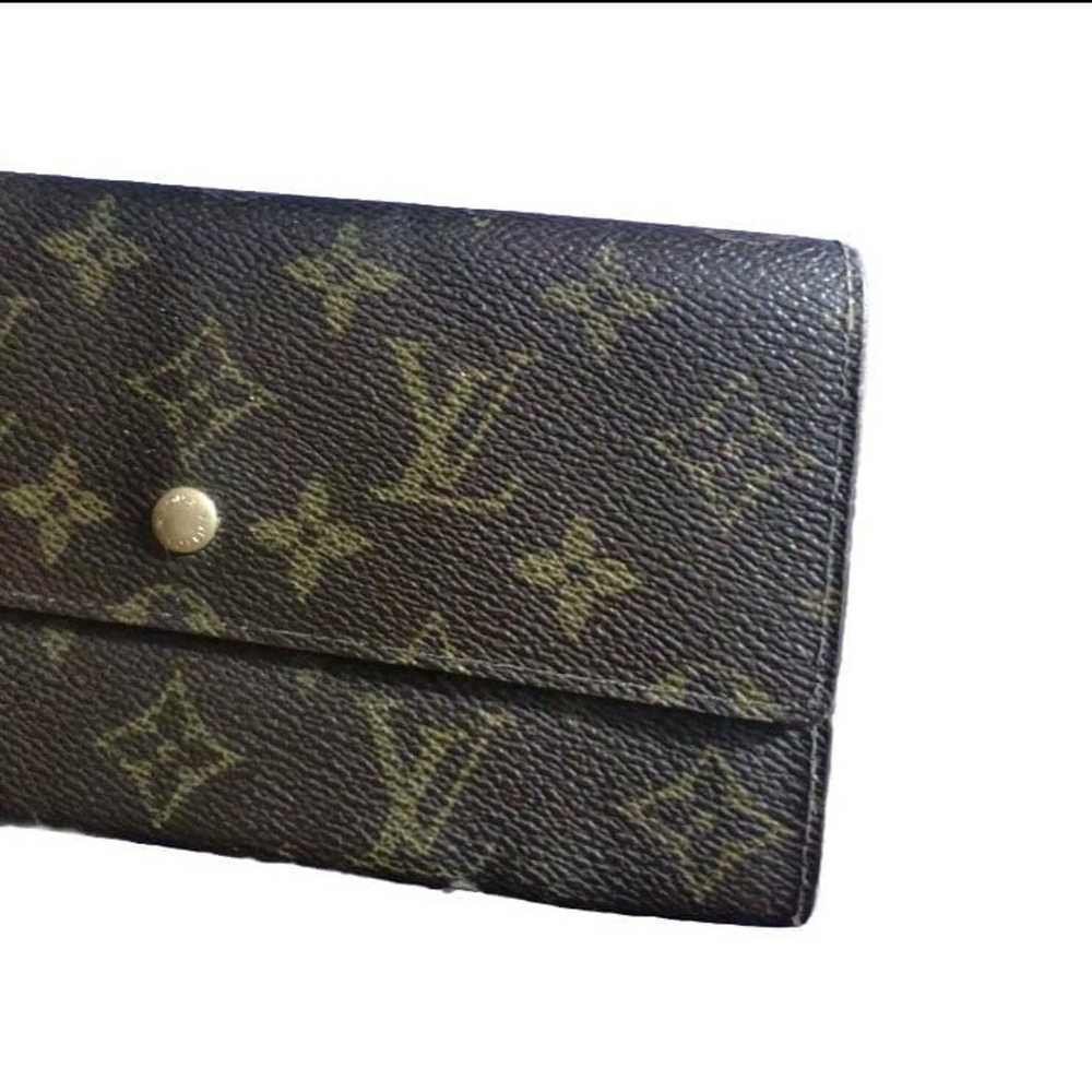 Classic LOUIS VUITTON France Wallet Monogram Sara… - image 8