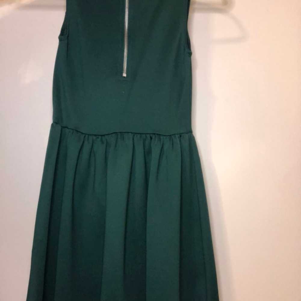 Forest green fit and flare dress - image 4