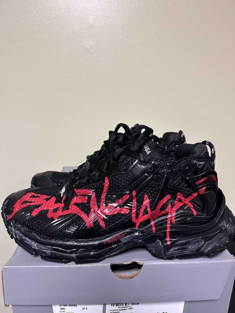 Balenciaga Balenciaga Low Top Runner Graffiti Bla… - image 3