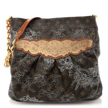 LOUIS VUITTON Monogram Dentelle Fersen Gold