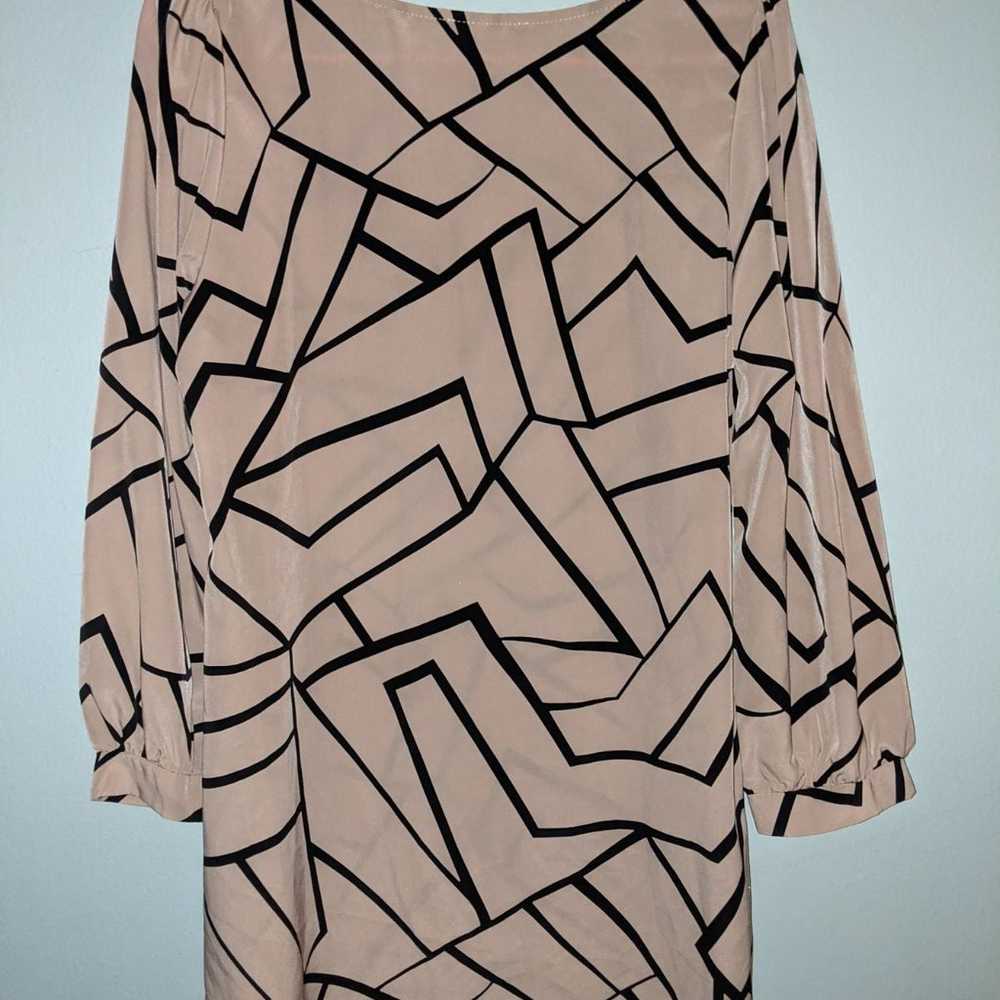 BLACK N BEIGE GEOMETRIC DRESS - image 2