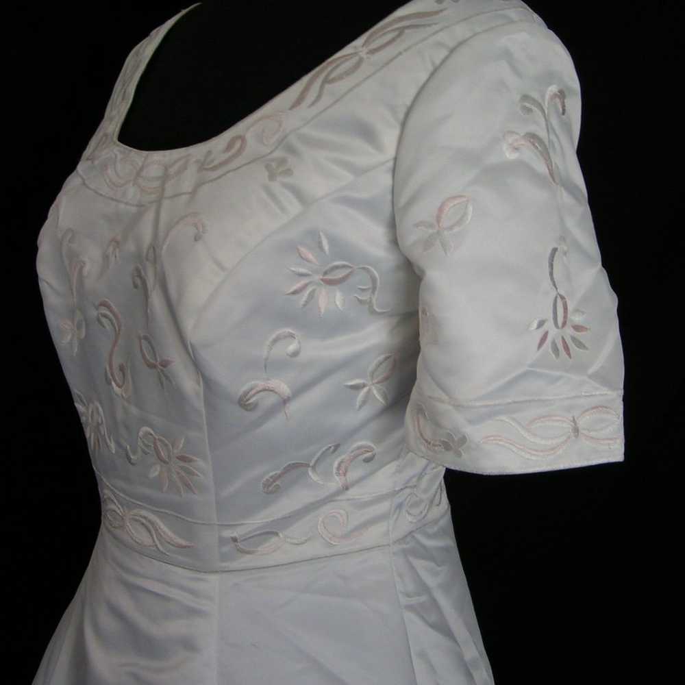 Vintage wedding Dress size 8 - image 1