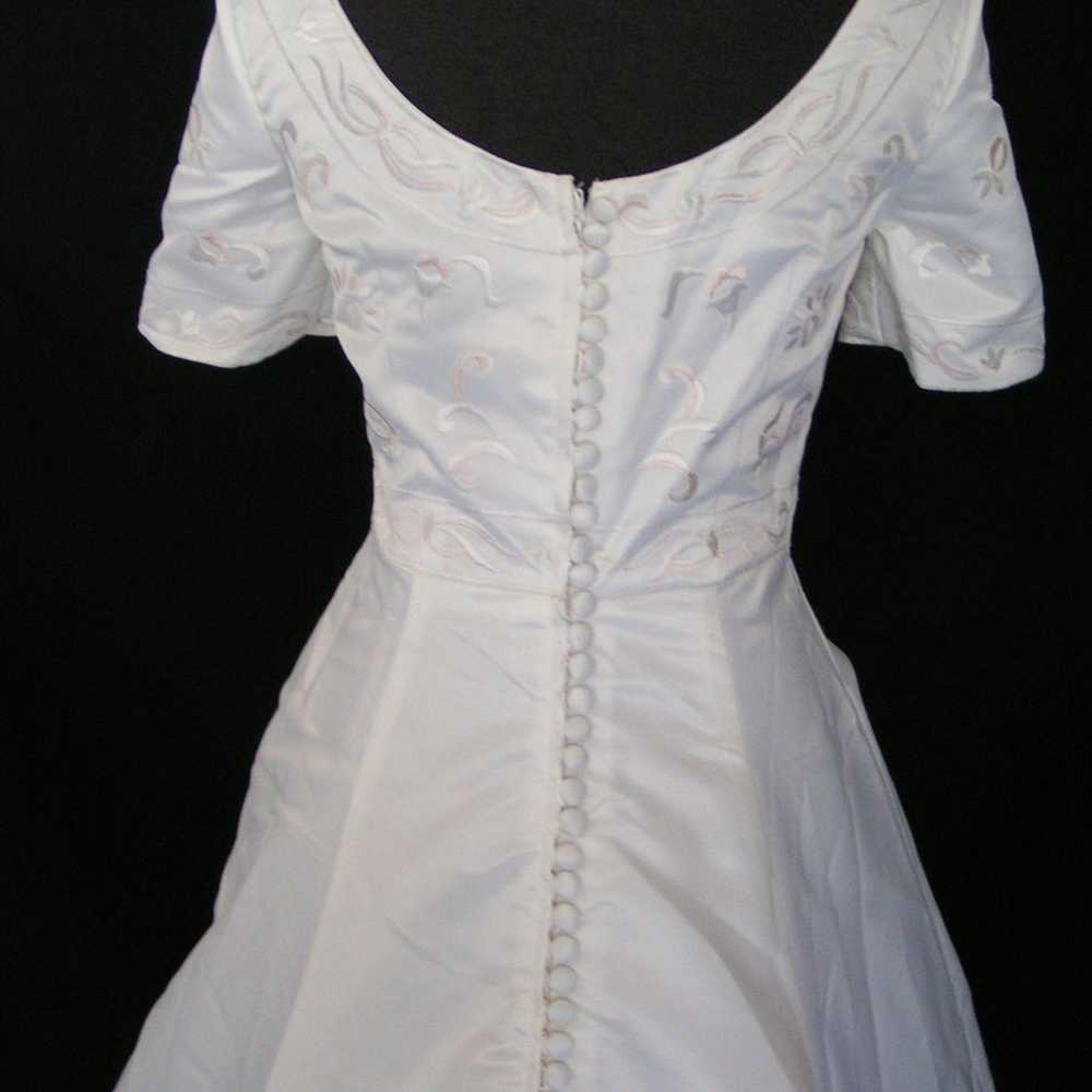 Vintage wedding Dress size 8 - image 4