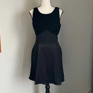 Vintage (1993) Jessica McClintock Black Sleeveles… - image 1