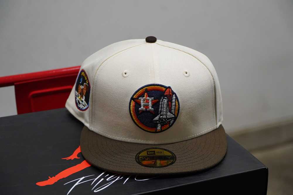 New Era Houston Astros New Era - 7 1/2 - image 1