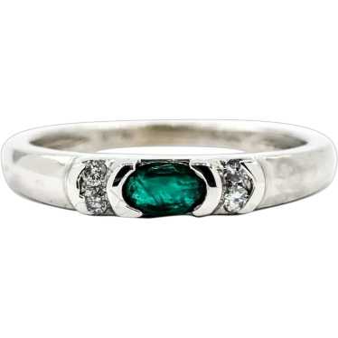 Elegant Emerald and Diamond Ring in 14k White Gold