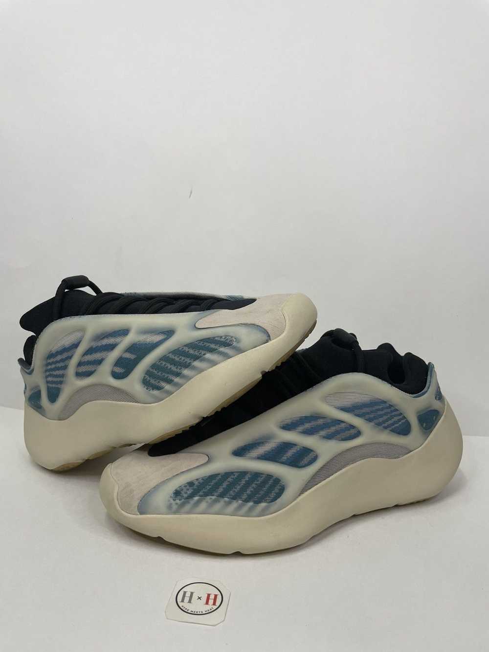 Adidas Yeezy 700 V3 Kyanite - image 1