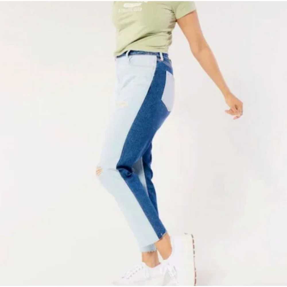 Hollister Hollister Ultra High-Rise Mom Jean Vint… - image 1