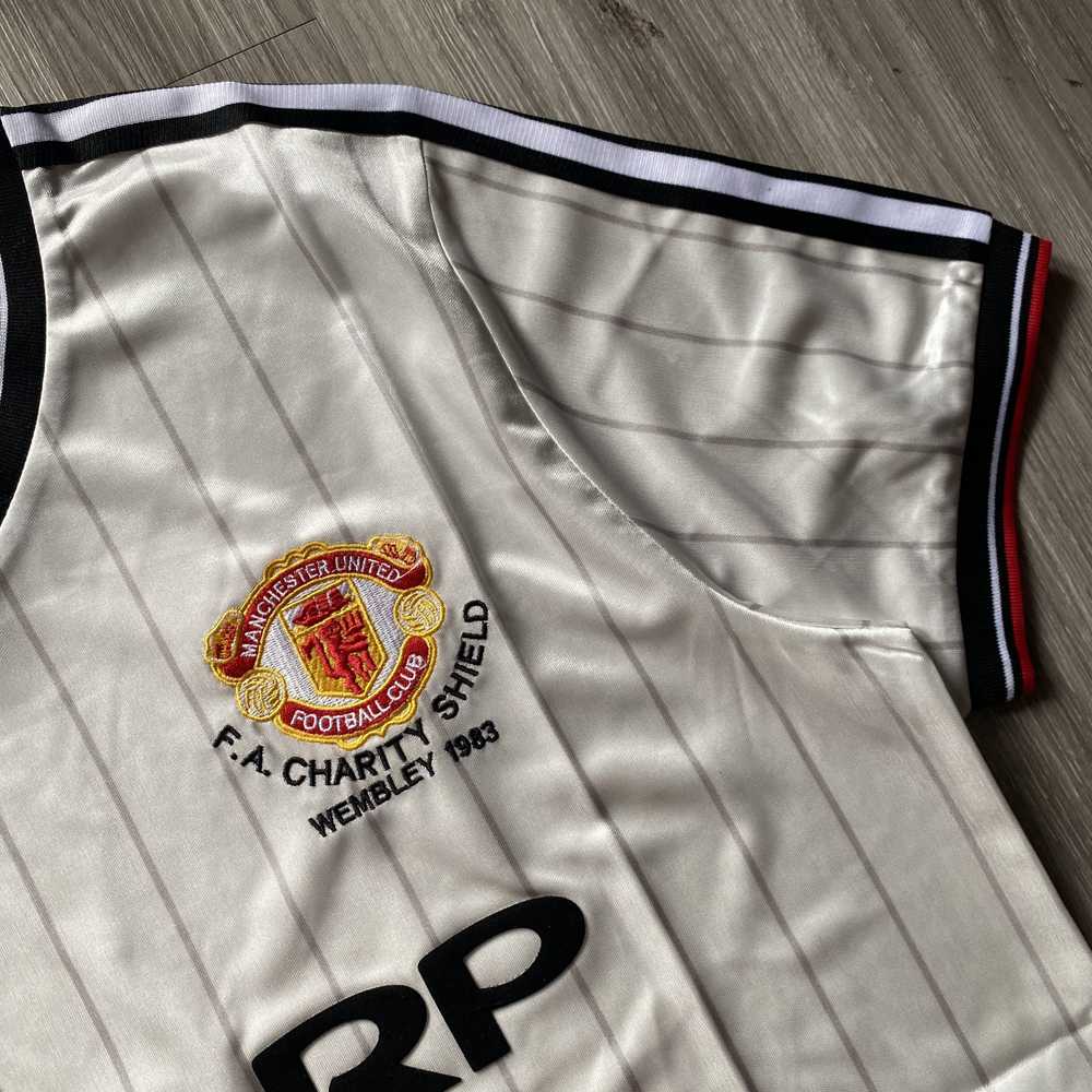 BLOKE × Manchester United × Soccer Jersey Vintage… - image 4