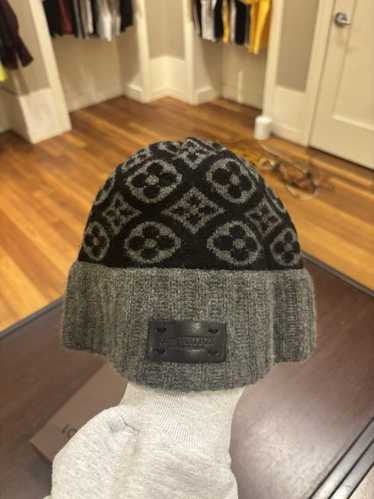 Louis Vuitton LV Cashmere Beanie Black Grey