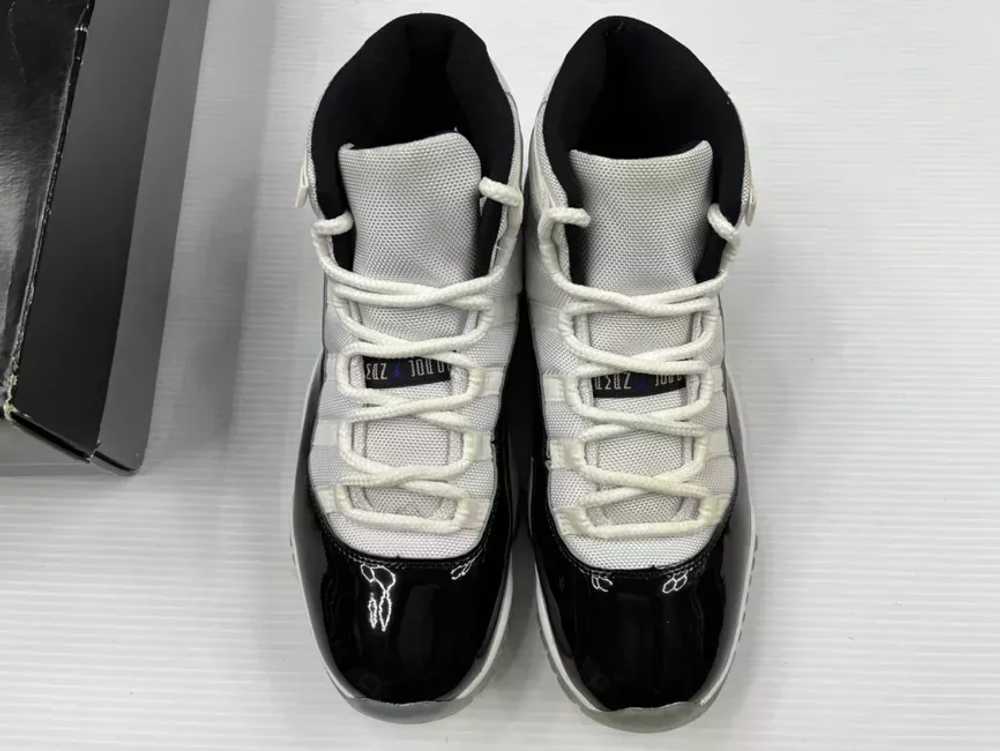 Air Jordan 11 Retro Concord Size 9.5 378037-100 - image 2