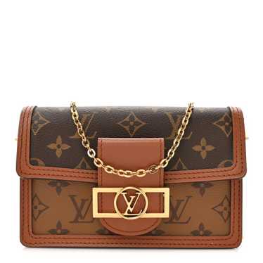 LOUIS VUITTON Reverse Monogram Dauphine Chain Wall