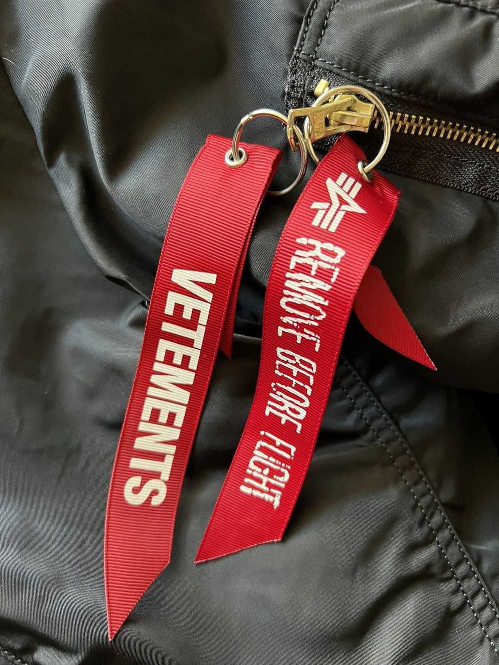 Alpha Industries × Vetements Alpha Industries Bom… - image 7