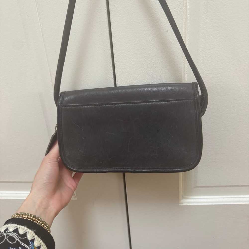 Vintage Coach Leather Crossbody Bag - image 3