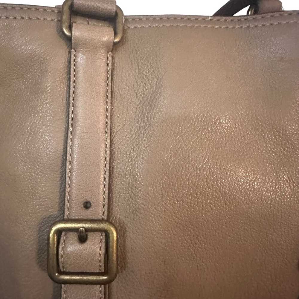 Frye Lily tote in a light/medium gray beige color - image 12