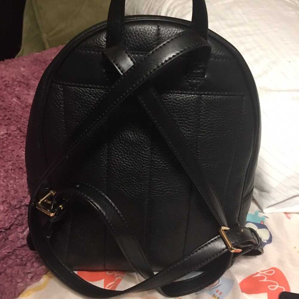 Micheal kors backpack - image 2