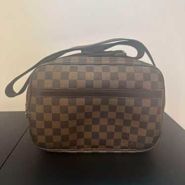 Louis Vuitton Damier Reporter