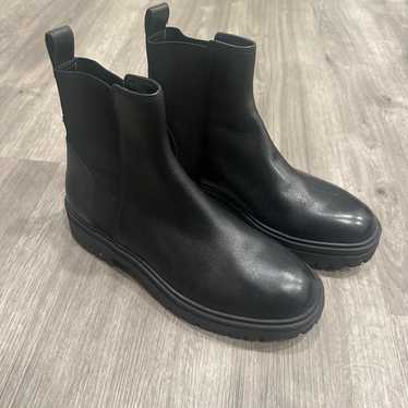 Steve Madden boots