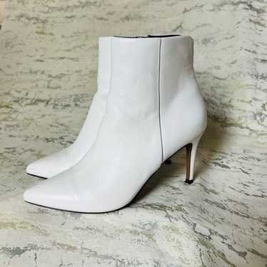 Steven Steve Madden White Lielle booties - image 1