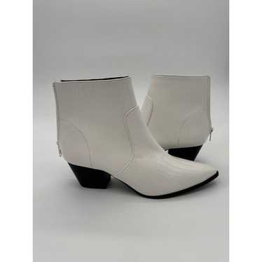 Qupid Faux White Leather Booties