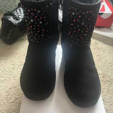 Black UGG boots