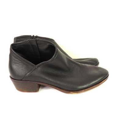 VGC Lucky Brand Brekke Leather Ankle Booties distr