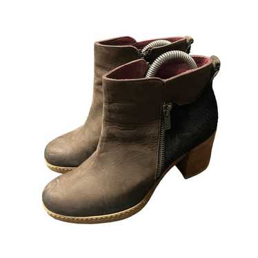 Sundance Suede Leather Brown Ankle Booties Italy … - image 1