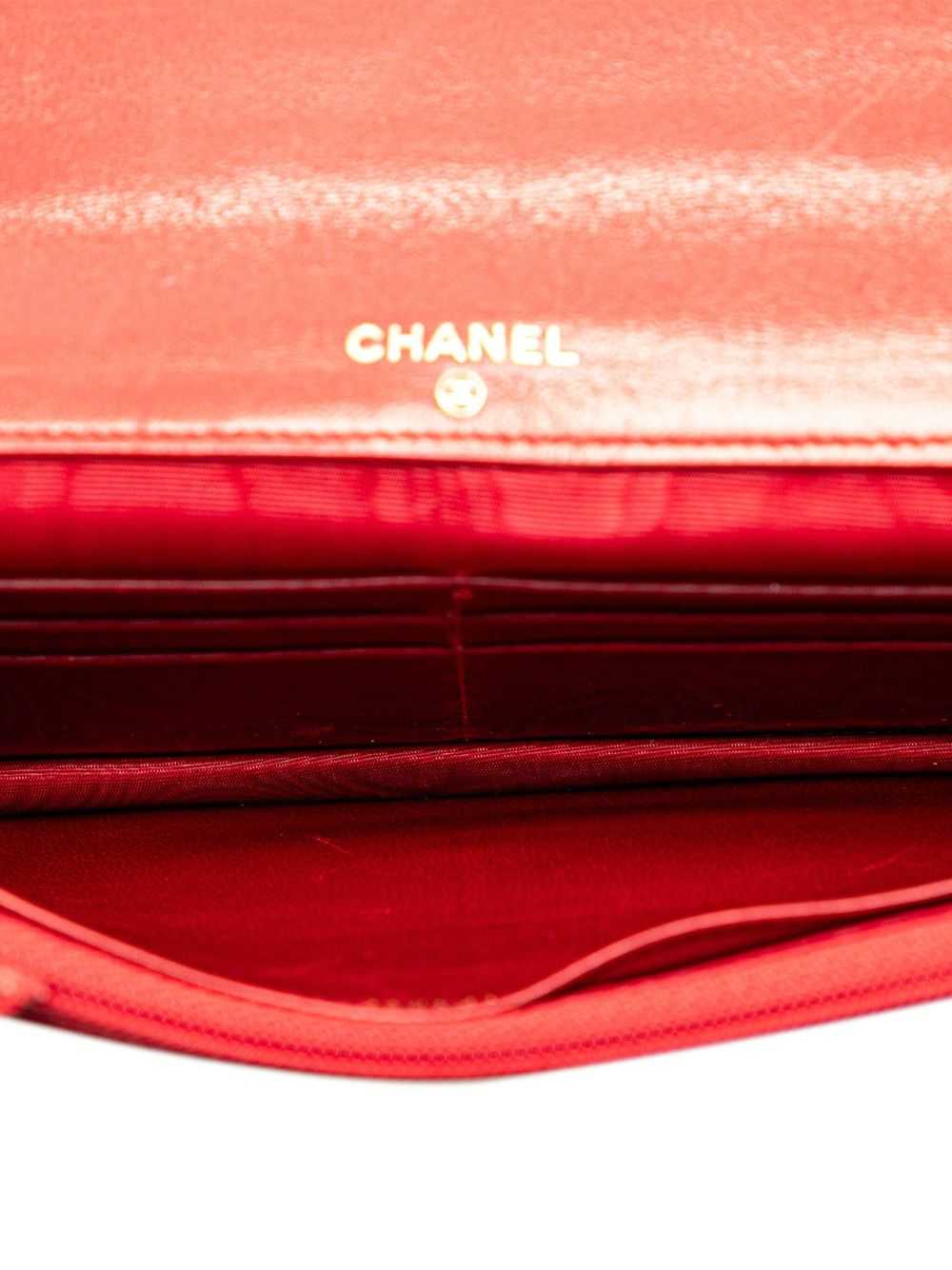 CHANEL Pre-Owned 1994-1996 CC Lambskin Wallet lon… - image 4