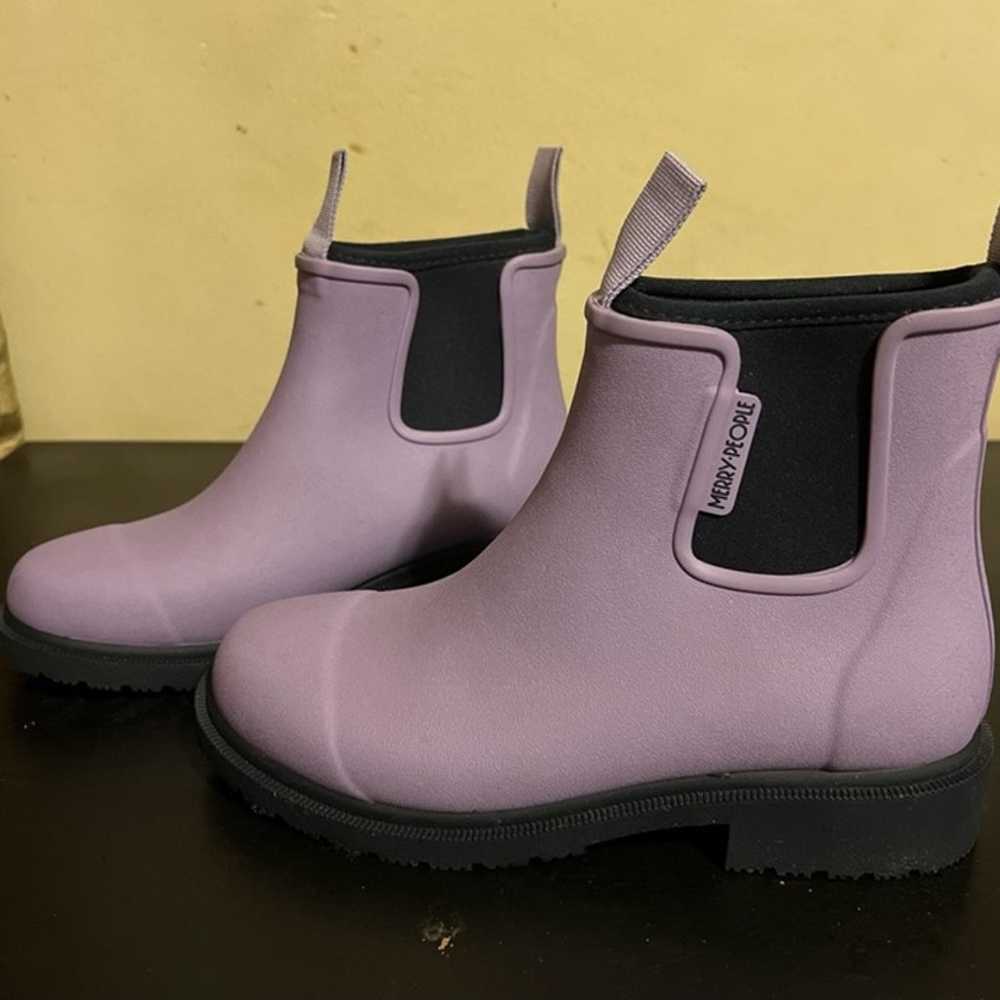 Merry People 'Bobbi' lavender Ankle Rain Boot, sz… - image 2