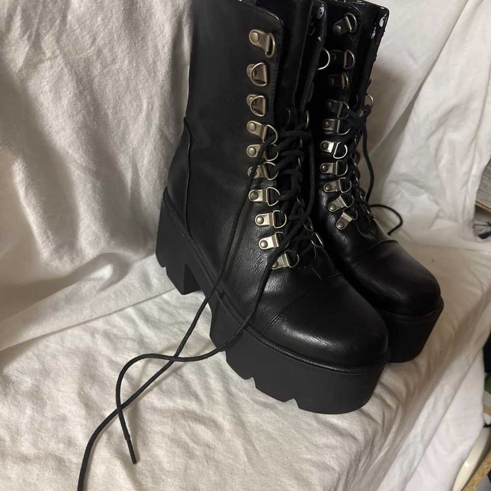 Chunky gothic lace up front skull boot - image 3