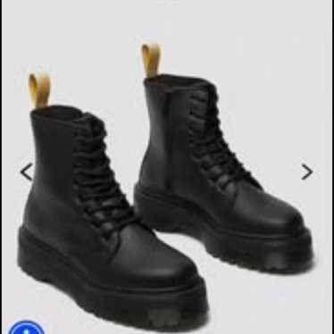 Dr Martens black platform