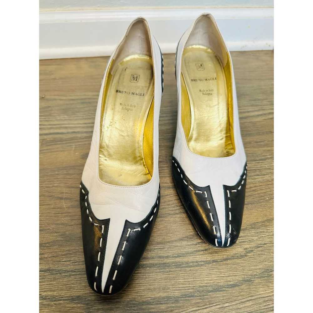 BRUNO MAGLI Vintage Black White Pointed Toe Spect… - image 11