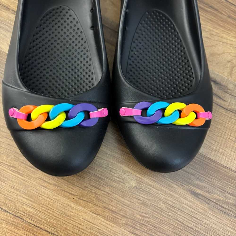 Crocs Gianna Rainbow Chain Ballet Flats Slip On S… - image 5