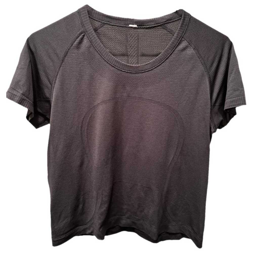 Lululemon T-shirt - image 1