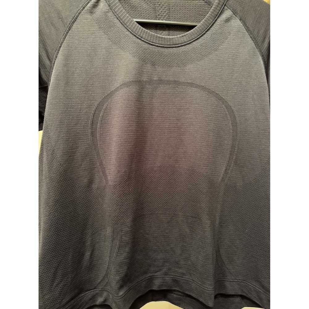 Lululemon T-shirt - image 4