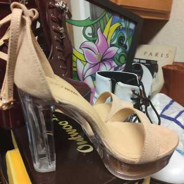 Ladies shoes