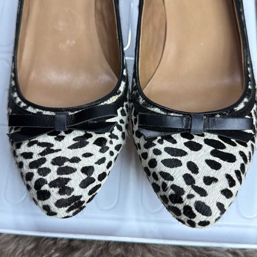 (Z) Ann Taylor Snow Leopard Print Kitten Heels Si… - image 3