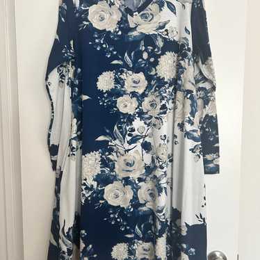 LuLaRoe Emily Dress size XL - image 1