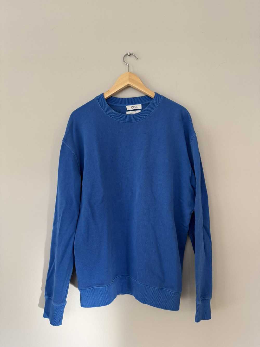 Cos Cos blue crewneck sweatshirt - image 1