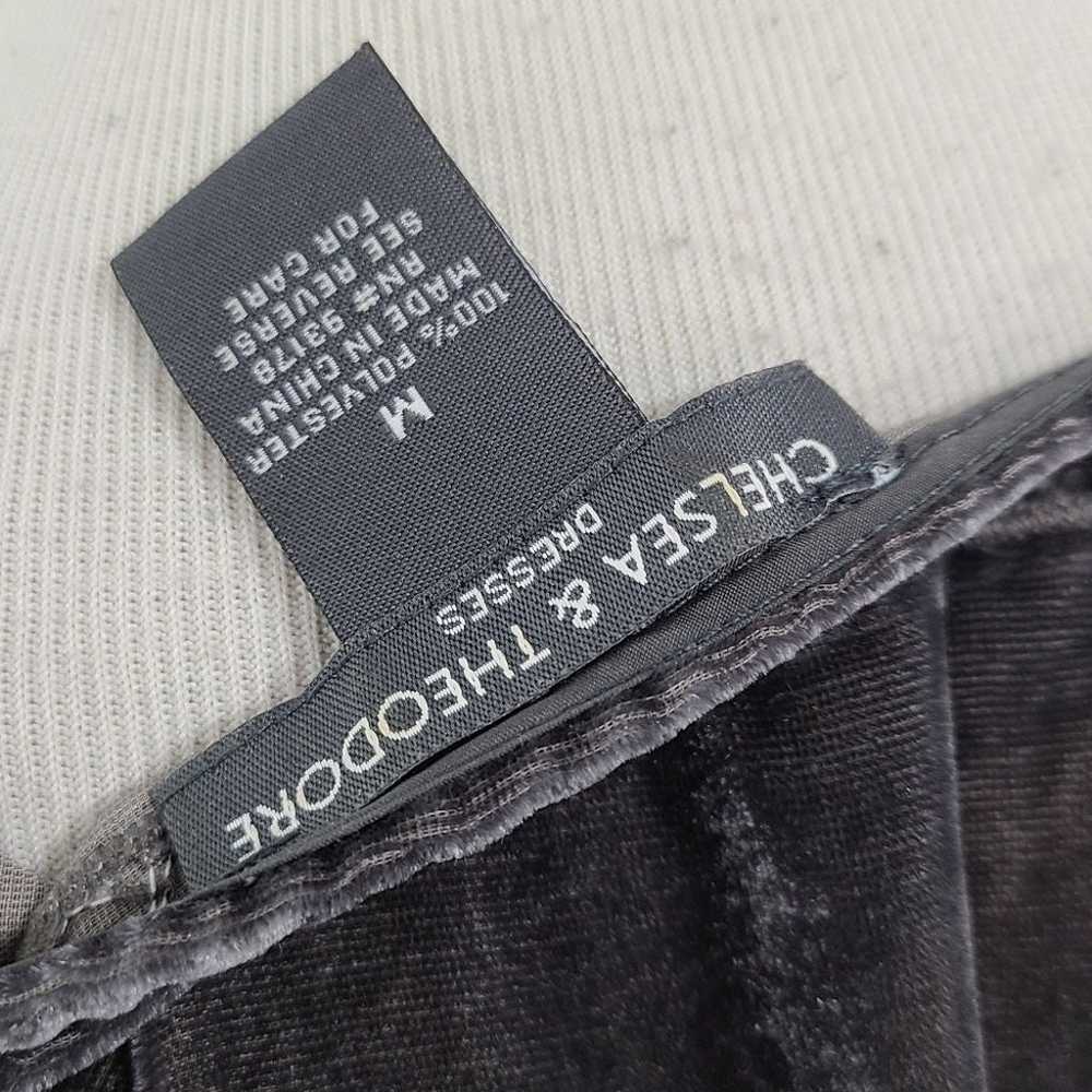 Chelsea & Theodore Embroidered gray Velvet Shift … - image 7