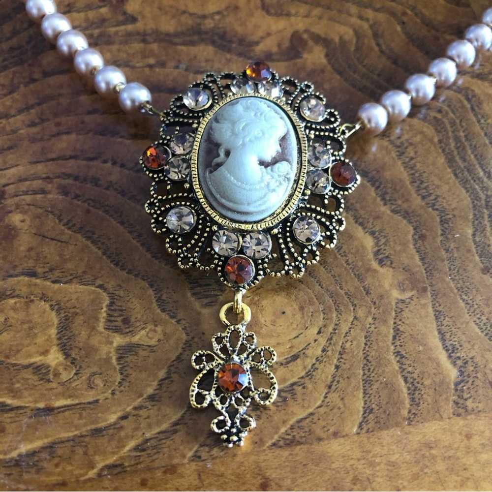 Handcrafted repurpose victorian lady cameo pendan… - image 10