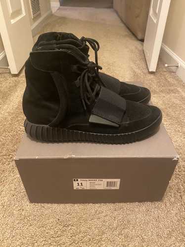 Adidas × Kanye West Yeezy Boost 750 'Triple Black'