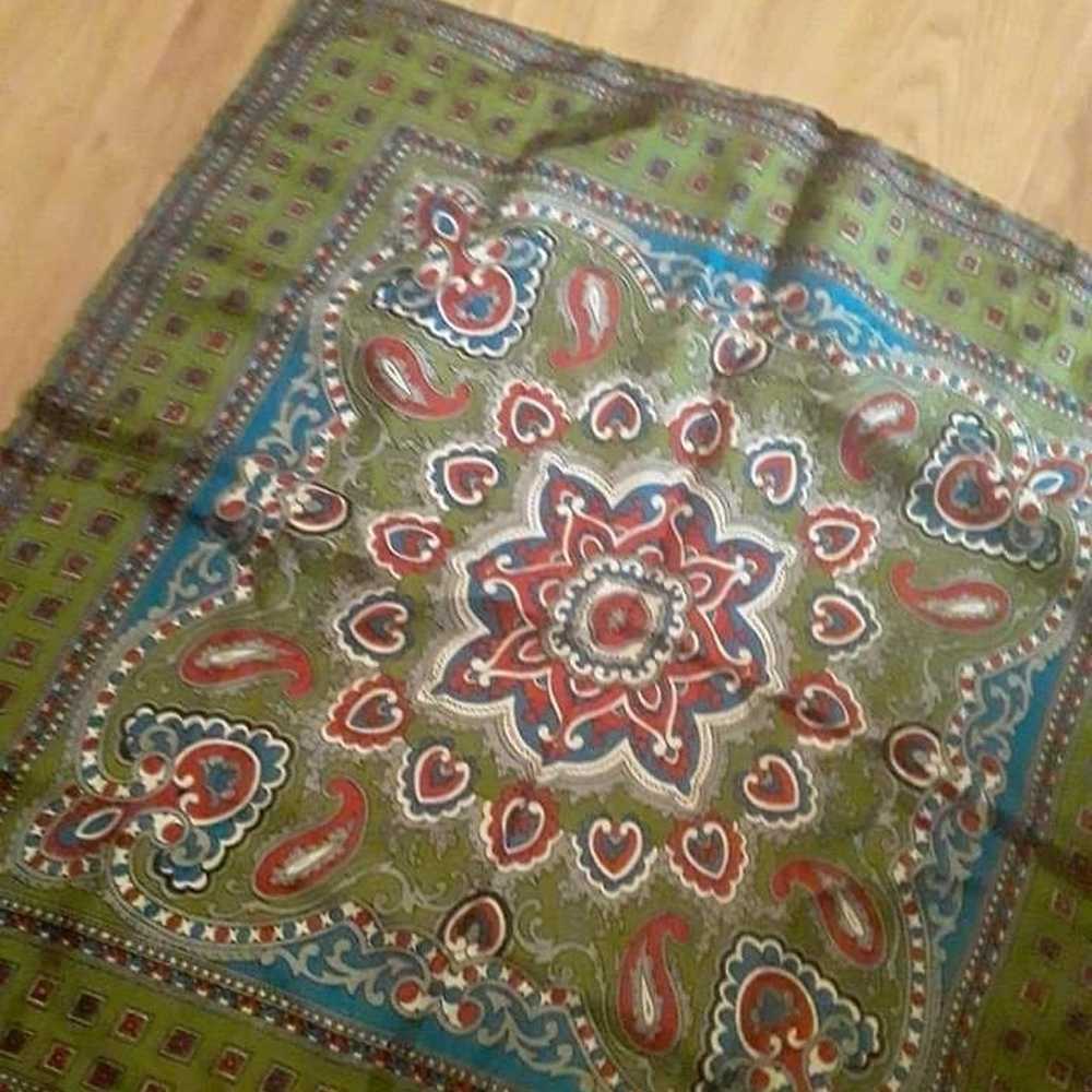 Vintage Olive Green Paisley Scarf - image 4