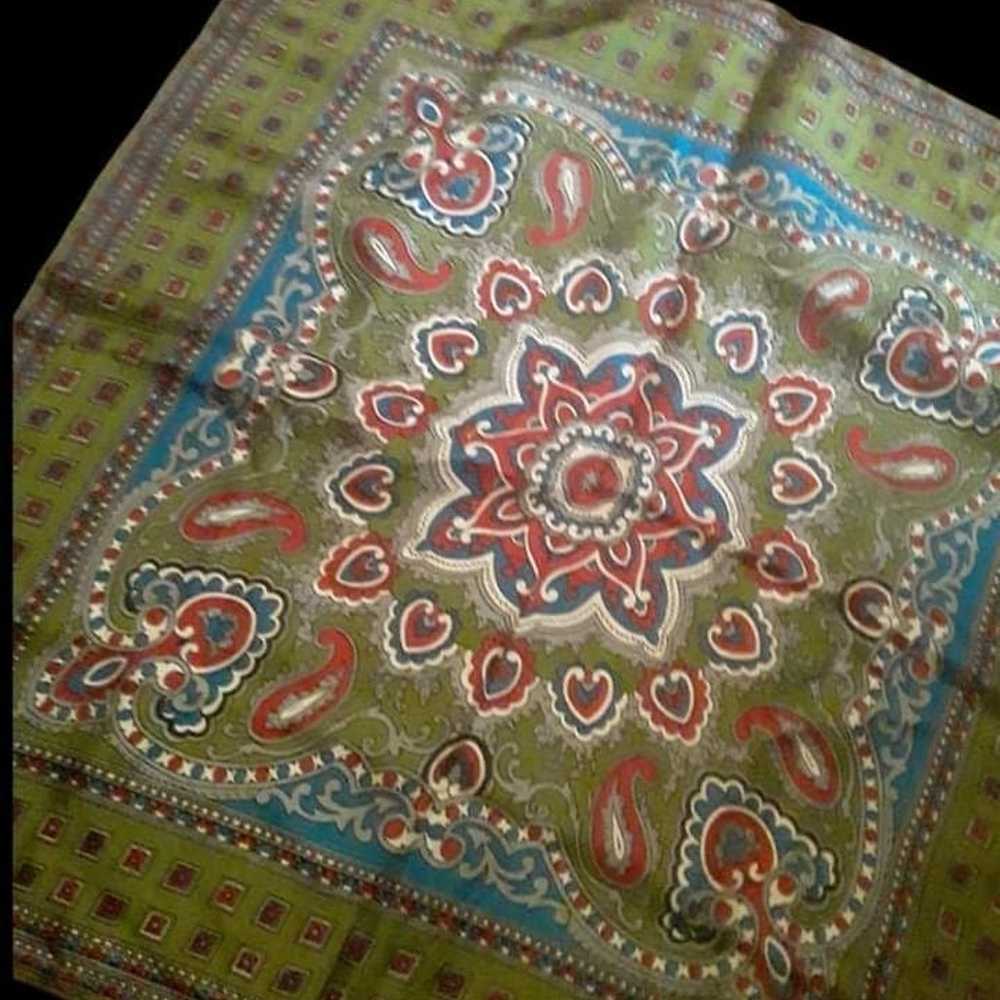 Vintage Olive Green Paisley Scarf - image 5