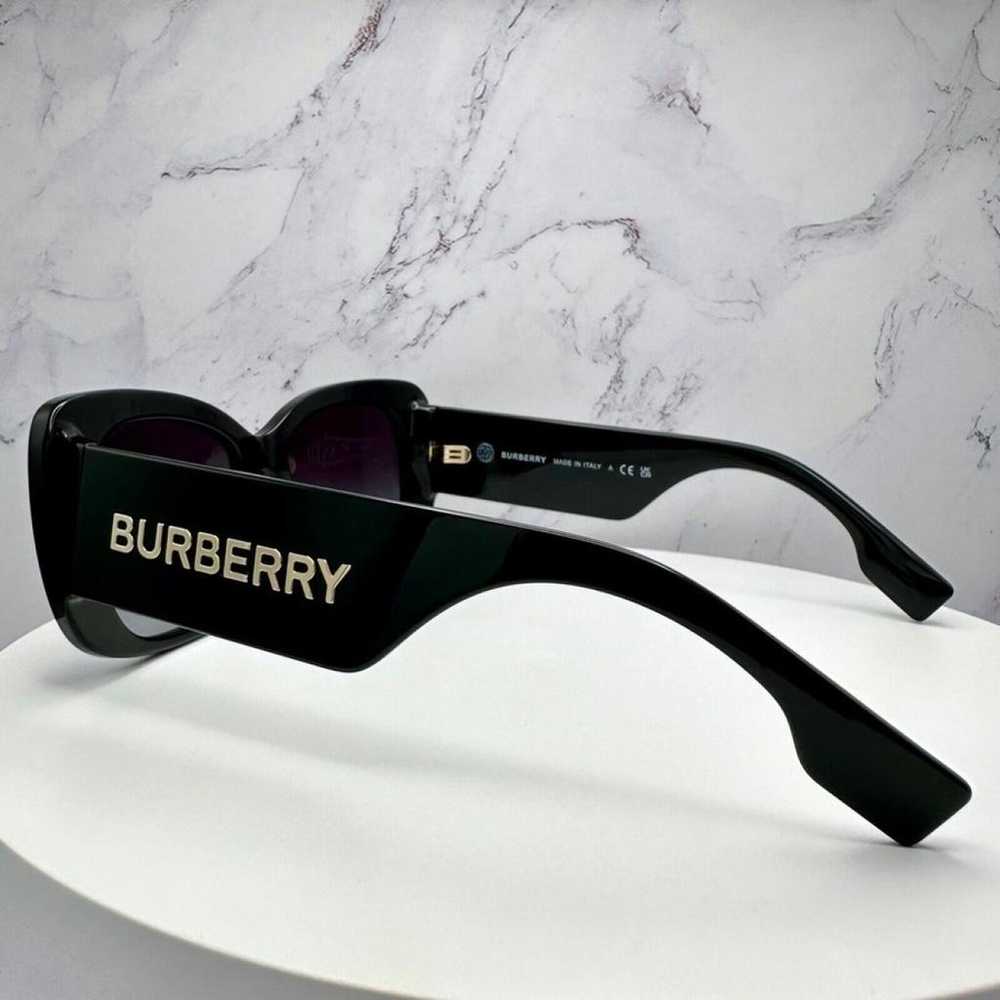 Burberry Sunglasses - image 12