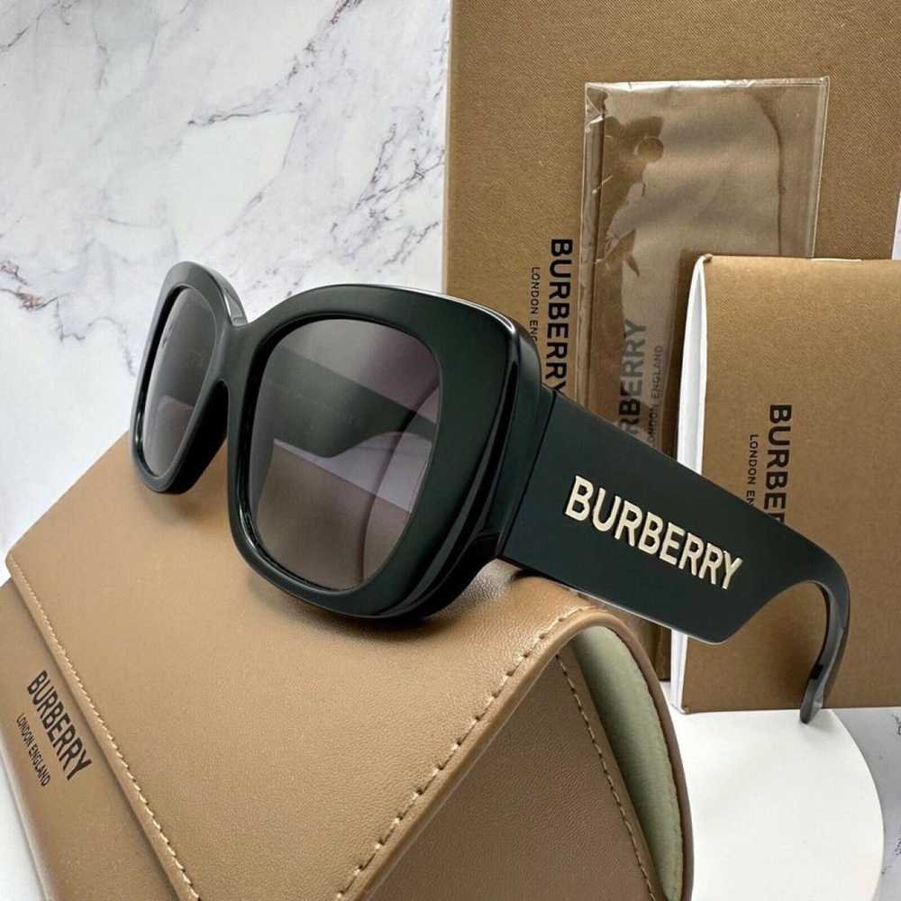 Burberry Sunglasses - image 3